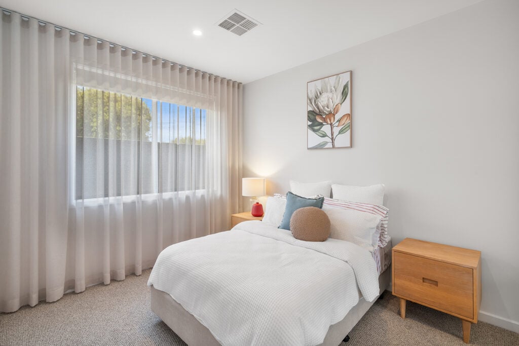 Auburn 211 - Victor Harbor